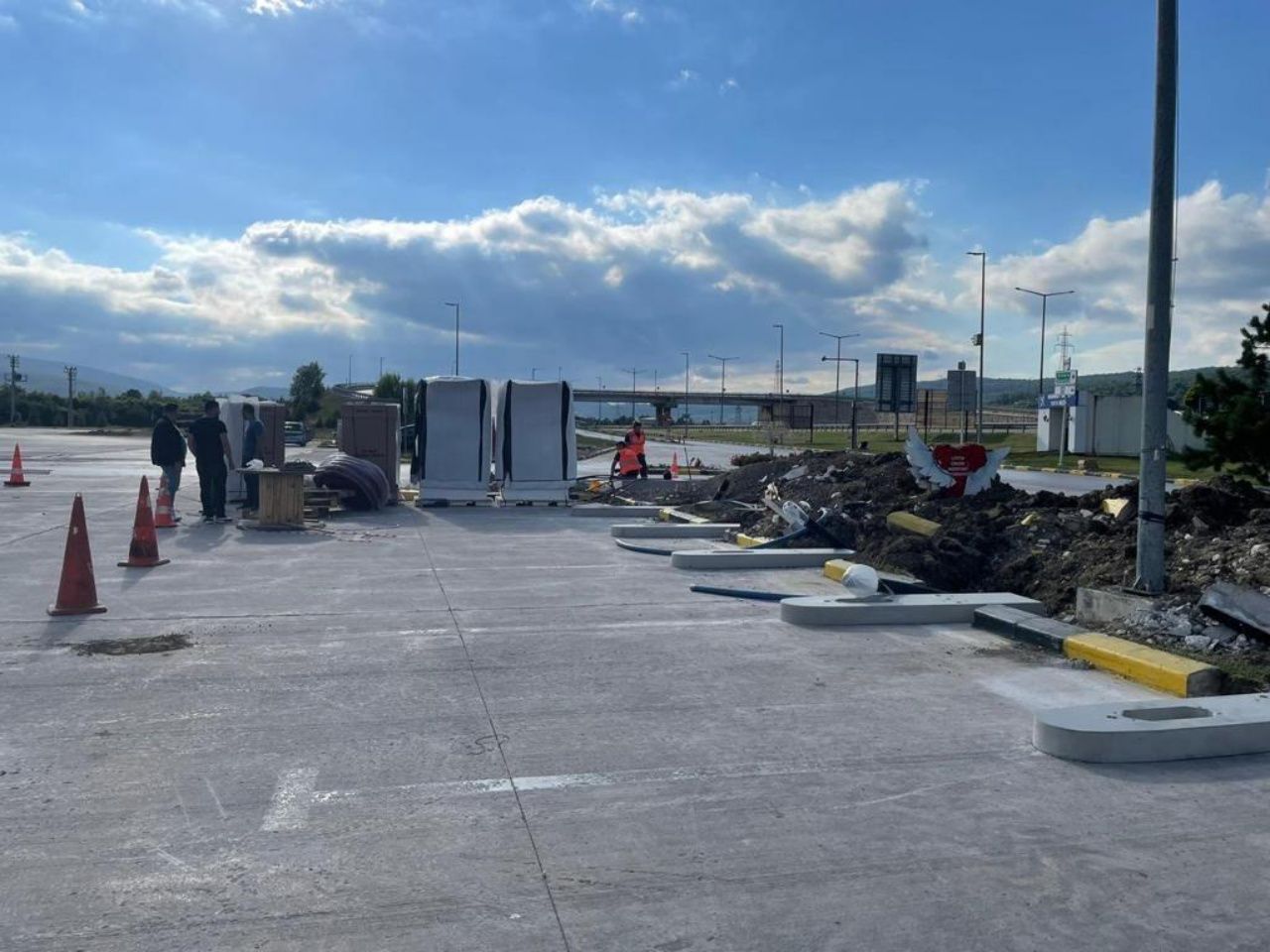Tesla, Türkiye’de hızlı şarj istasyonu kuracağı 9 ili belirledi! 2