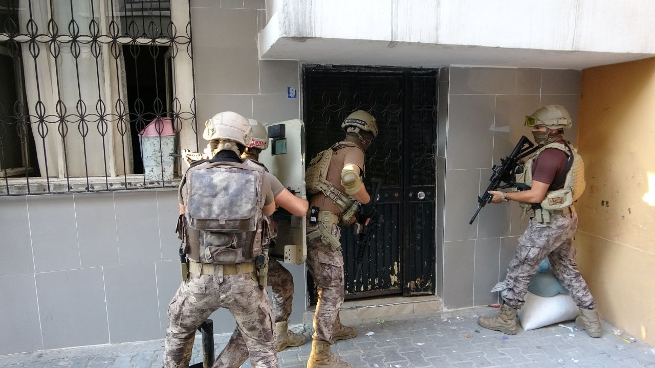 Mersin’de teröre "Temizleme" operasyonu: HDP İl Başkanı dahil 31 kişi hakkında gözaltı kararı 1