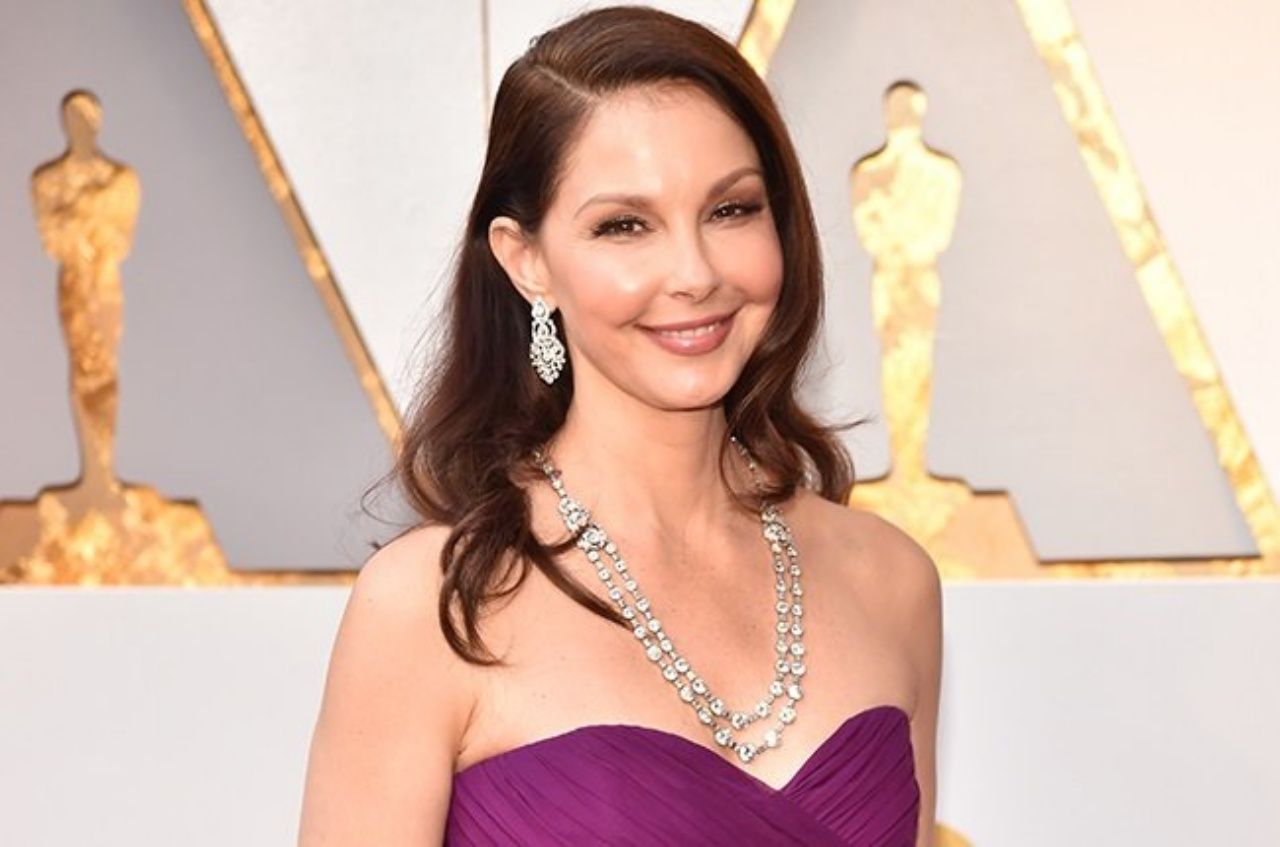 Ashley Judd, hayatını derinden etkileyen olayı ona yaşatan adamla yüzleşerek, travmasını yendiğini açıkladı. Çok etkileneceksiniz! 7