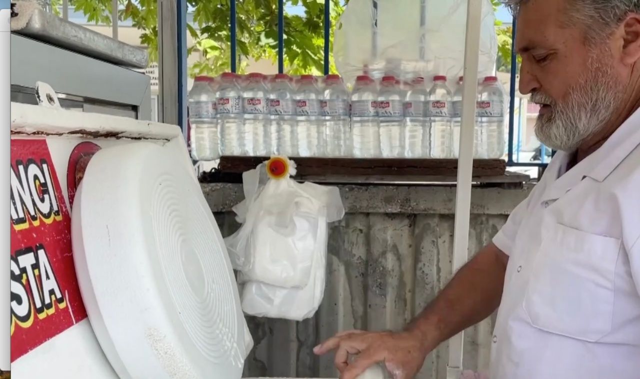 Adanalılar, kavurucu sıcaklıkla bu içeceği içerek baş ediyor! Tadına varan vazgeçemiyor! 11