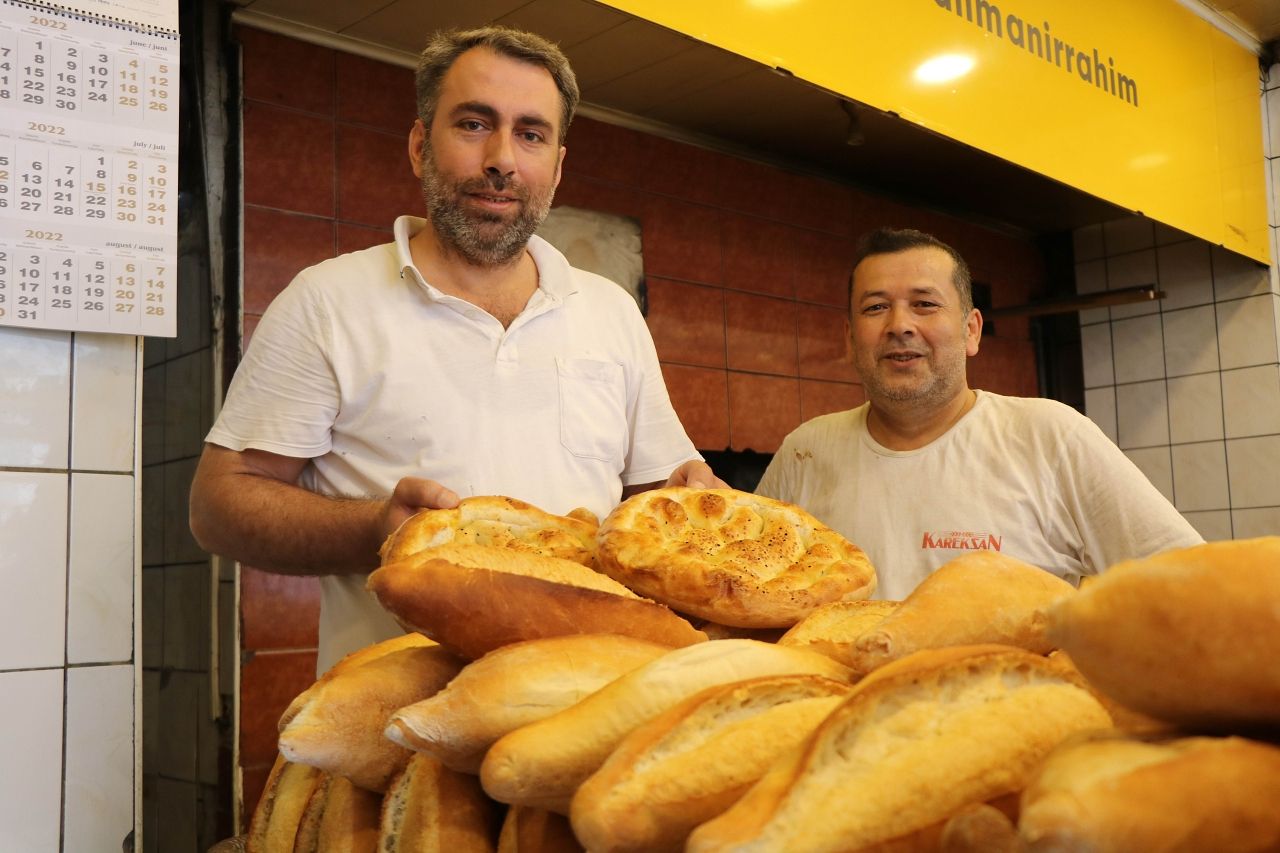 Samsun'da ekmeğe zam geldi: Fırına giden vatandaş şaşırdı... 200 gram ekmek 4 TL oldu! 1