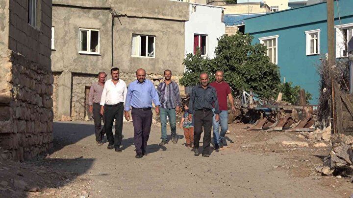 Garip olay! Yer altından gelen sesler köylüleri uykusuz bıraktı: Bütün evler sallanıyor... 7