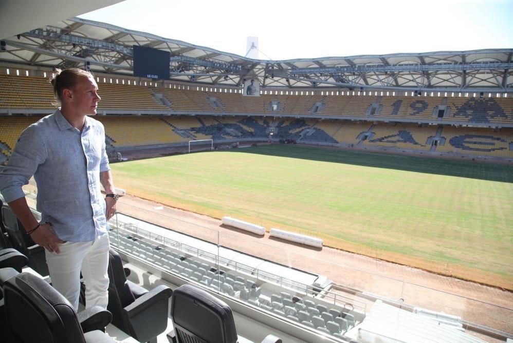 Beşiktaş'tan ayrılan Domagoj Vida'nın yeni takım AEK oldu 3
