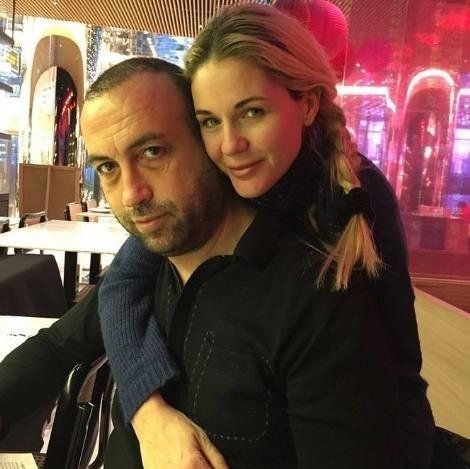Emine Ün'e yönelik ihanet iddiaları akıllara ablalarının eşleriyle evlenen ünlüleri getirdi 7