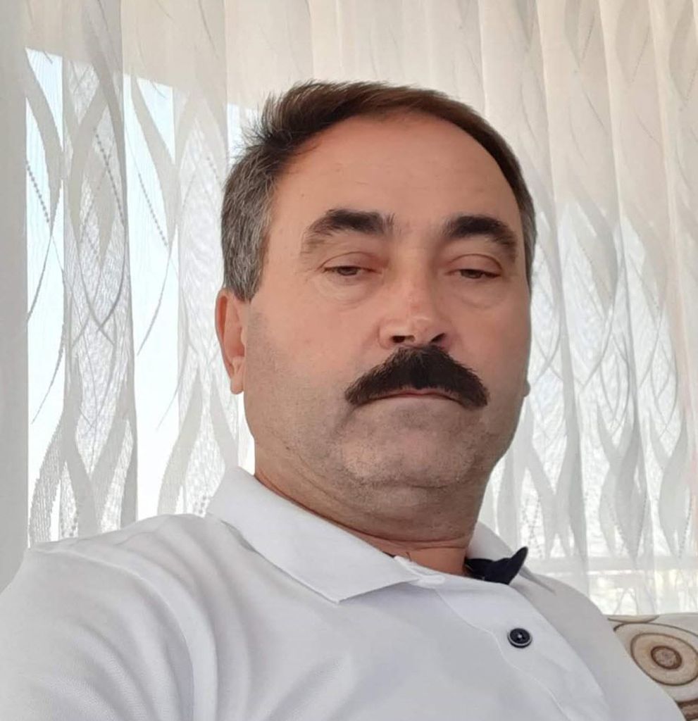 Tonlarca çamurun altında kalmıştı! Kepçe operatörünün cansız bedenine ulaşıldı 5