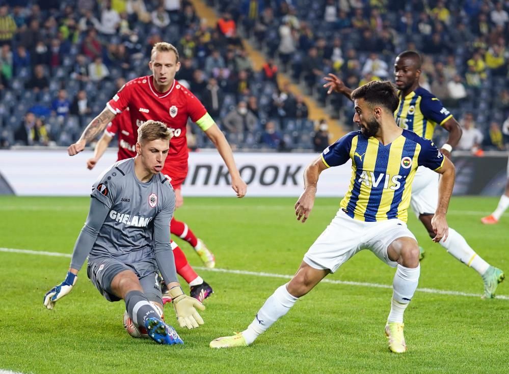 Fenerbahçeli futbolcu Diego Rossi, Brezilya ekibi Flamengo'ya gidecek iddiası 7