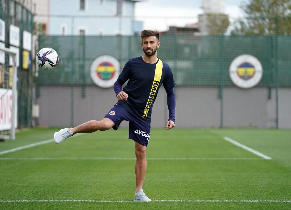 Fenerbahçeli futbolcu Diego Rossi, Brezilya ekibi Flamengo'ya gidecek iddiası 9
