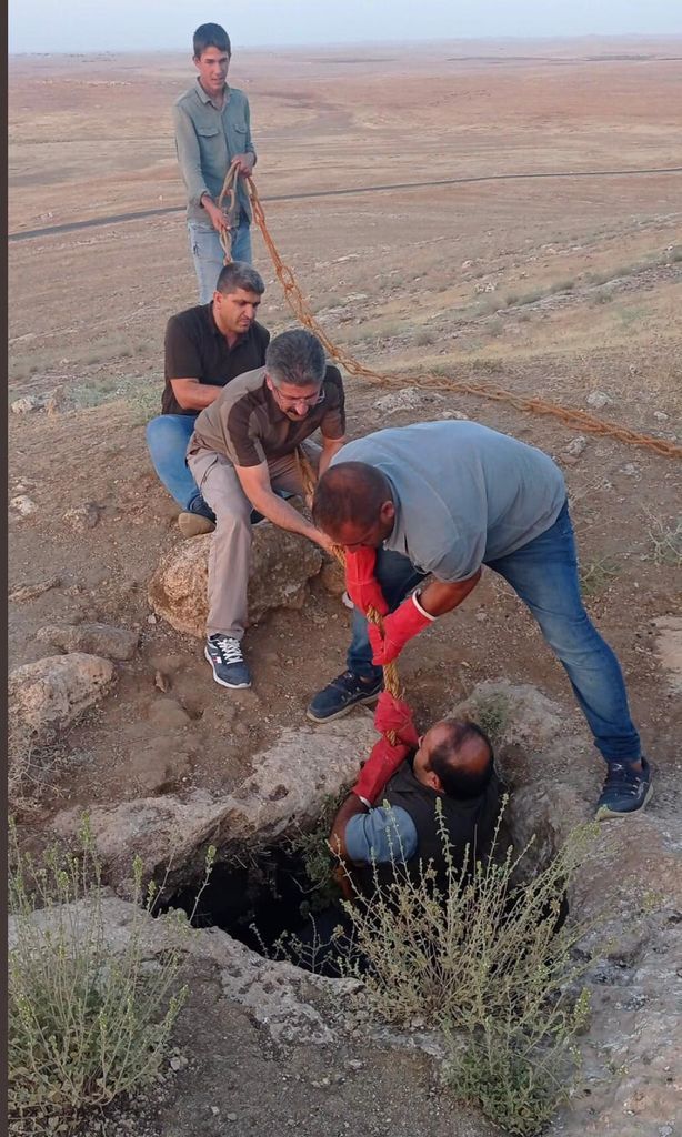 Şanlıurfa'da sarnıca düşen çöl varanı böyle kurtarıldı 2