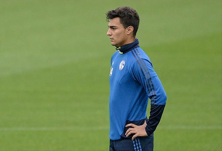 Beşiktaş'tan Sassuolo'da forma giyen milli futbolcu Kaan Ayhan için son teklif 2