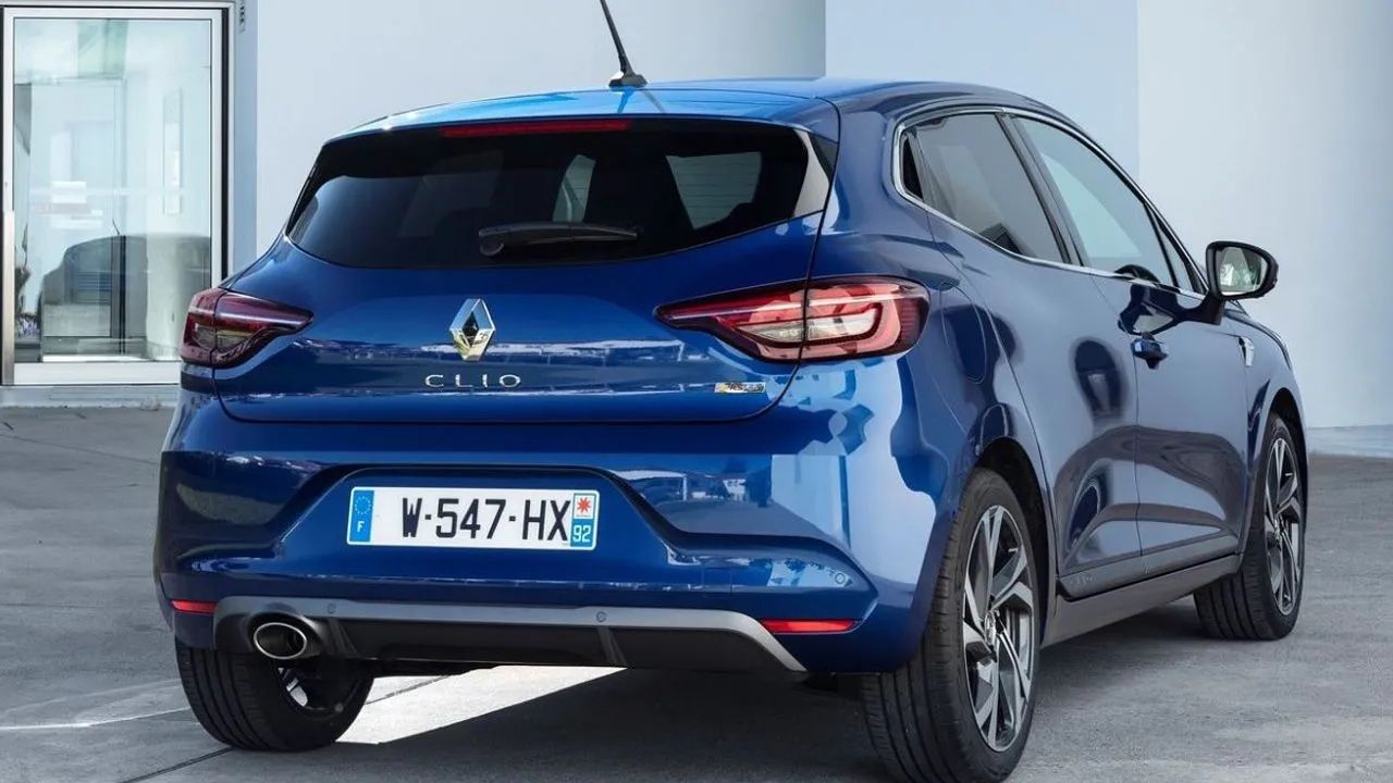 Renault Clio Temmuz Fiyatlarında Büyük İndirim! Sürpriz Fiyat Listesi Çıktı 7