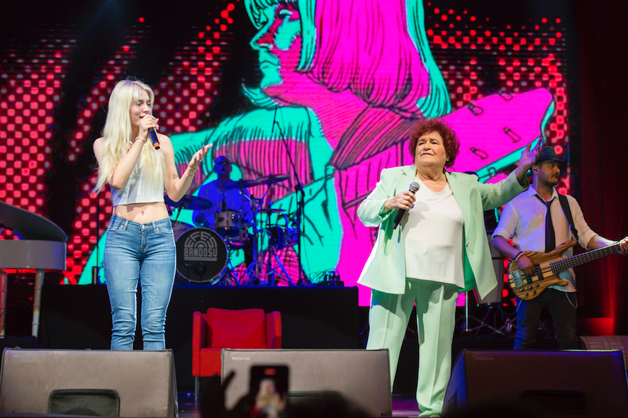 Selda Bağcan konserinde Aleyna Tilki sürprizi 4