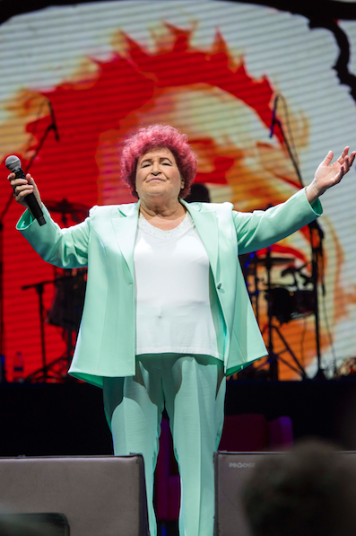 Selda Bağcan konserinde Aleyna Tilki sürprizi 1