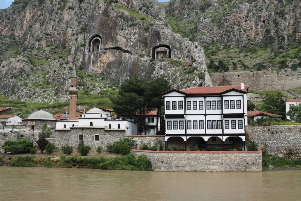 Şehzadeler şehri Amasya’nın tarihi dokusunu yansıtan mekanları ve yöresel lezzetleri 5