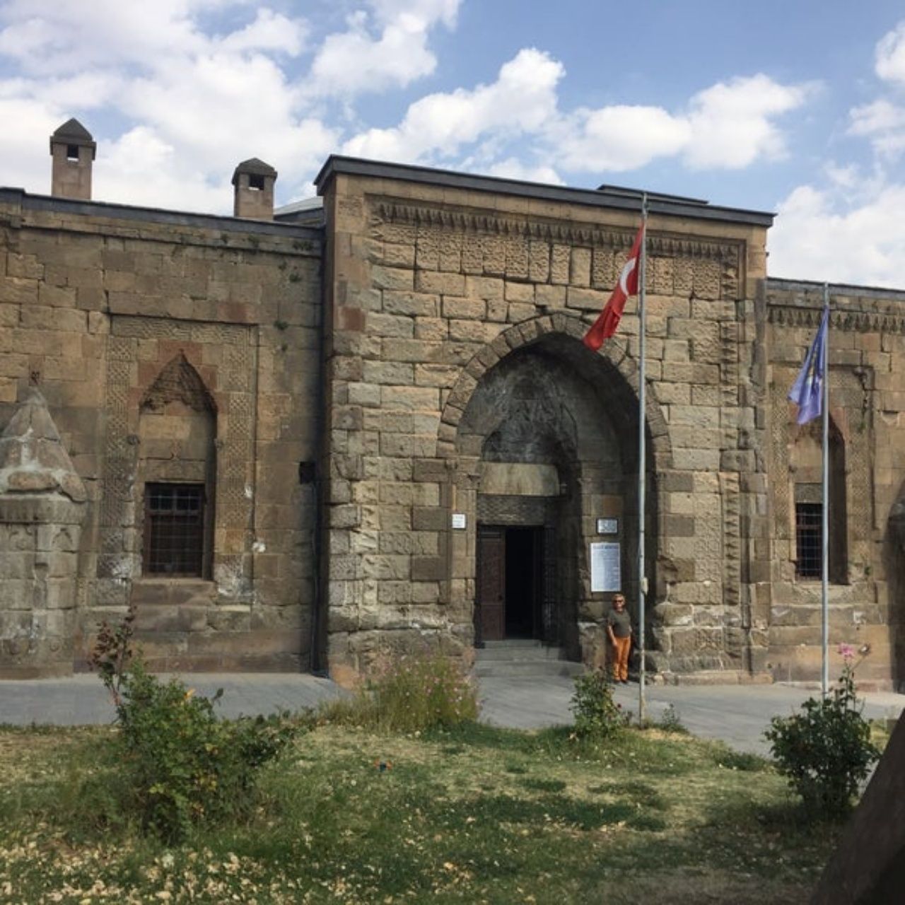 Tarihi toprak evleri, Kümbetleri ve mimarisiyle Vadideki güzel şehir Bitlis Gezi Listesi ve 5 minaresinin hikayesi! 12