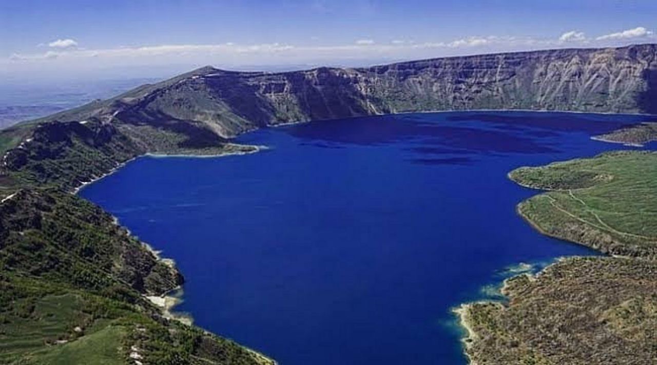 Tarihi toprak evleri, Kümbetleri ve mimarisiyle Vadideki güzel şehir Bitlis Gezi Listesi ve 5 minaresinin hikayesi! 4