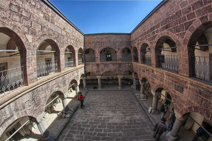 Buzul gölleri, vadileri ve yöresel lezzetleriyle Hakkari’ye yolculuk yaptıran liste 8