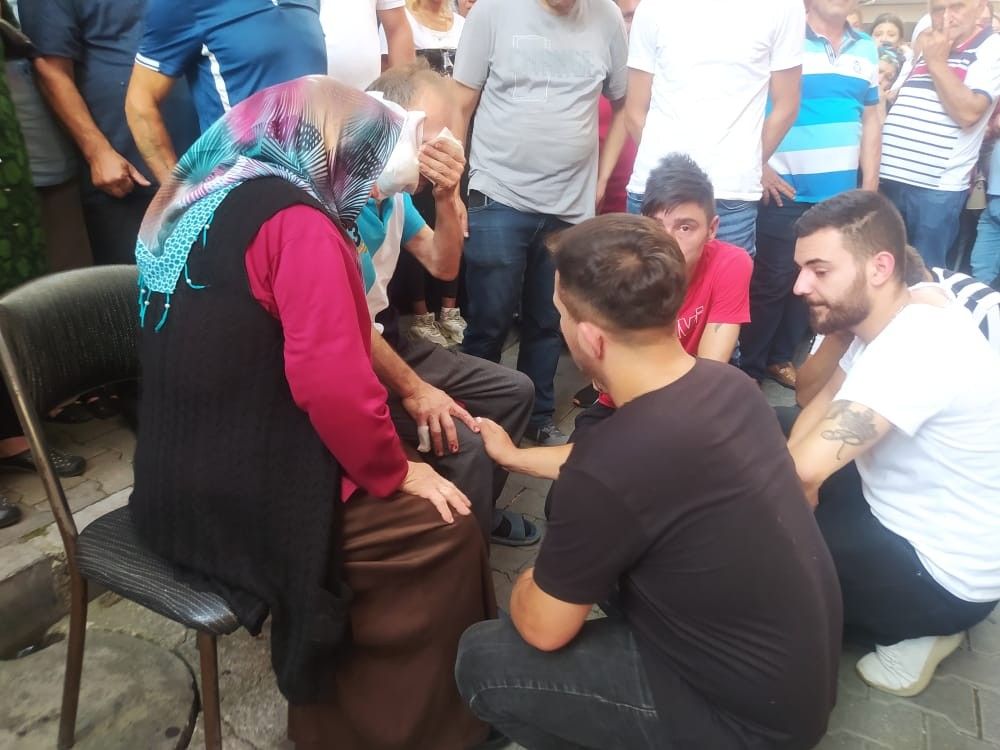 Komşusunun boğazını keserek öldüren şahıs yakalandı 5