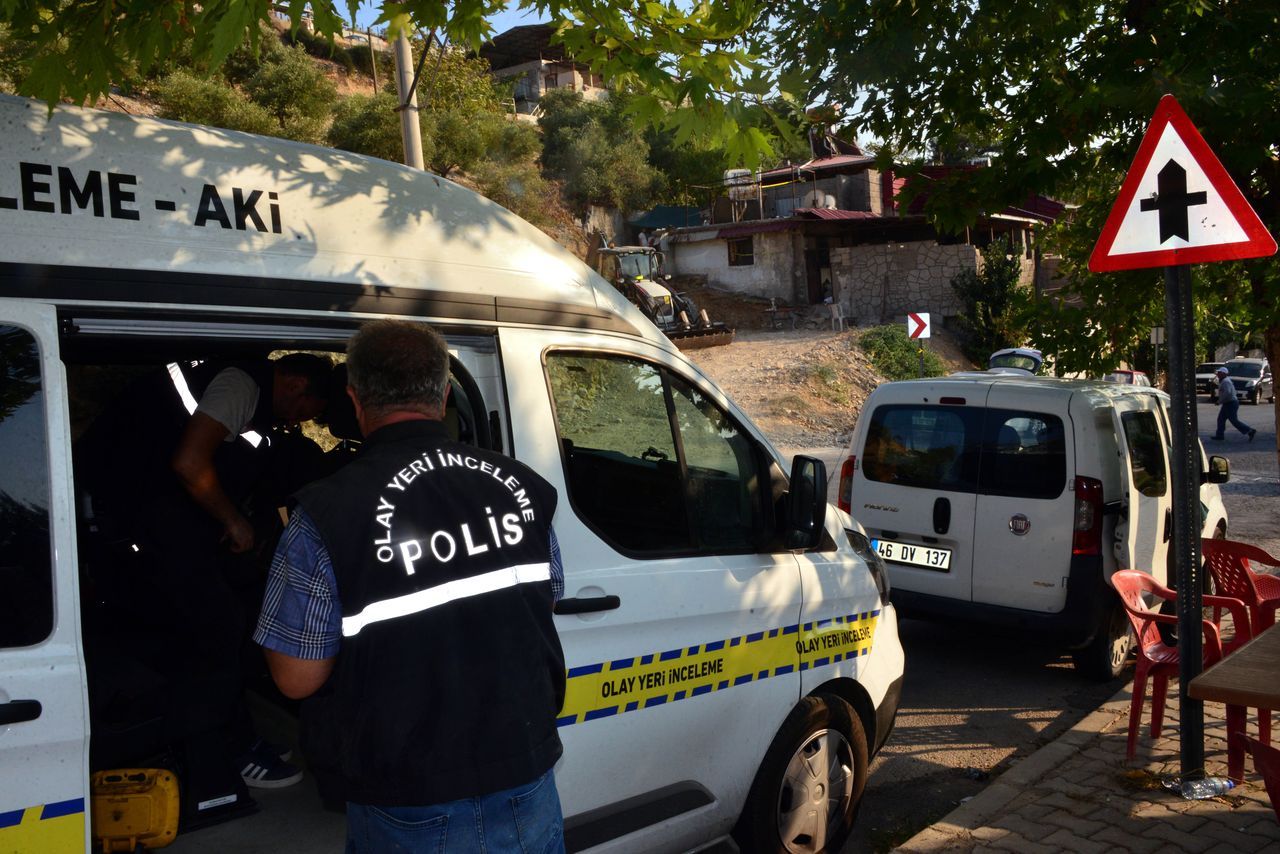 25 yıl sonra cinayete kurban gittikleri anlaşıldı! Cesetlerden biri bulundu 6