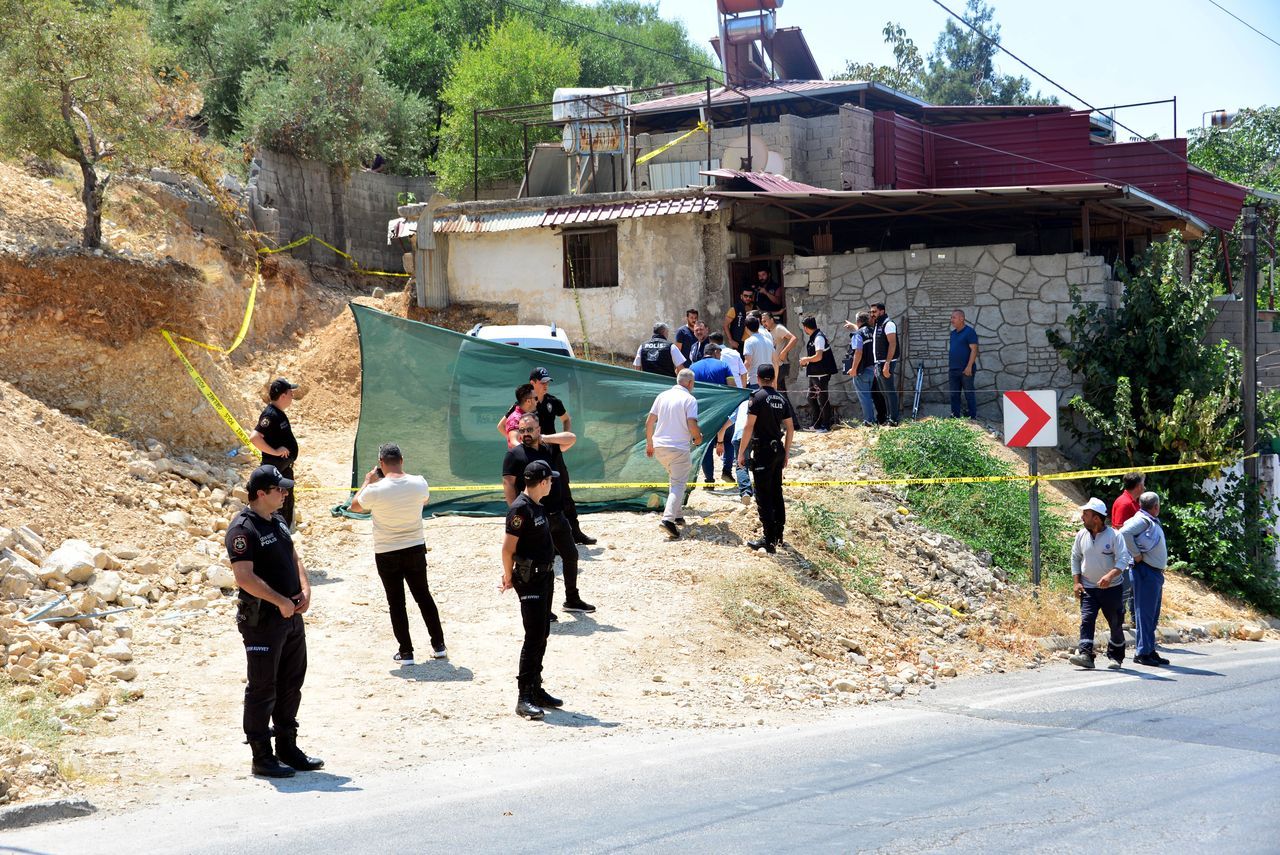 25 yıl sonra cinayete kurban gittikleri anlaşıldı! Cesetlerden biri bulundu 2