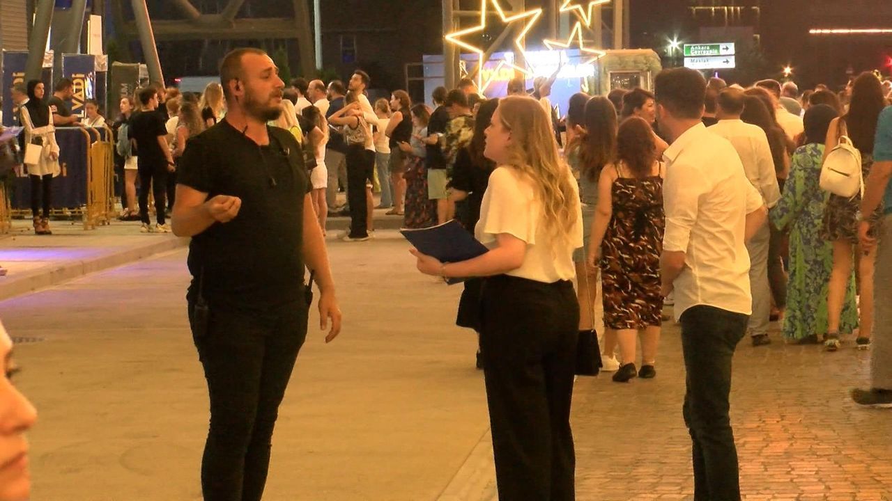Sertab Erener konserinde baskın şoku! 1