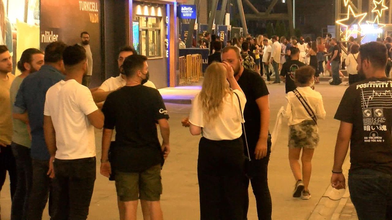 Sertab Erener konserinde baskın şoku! 3