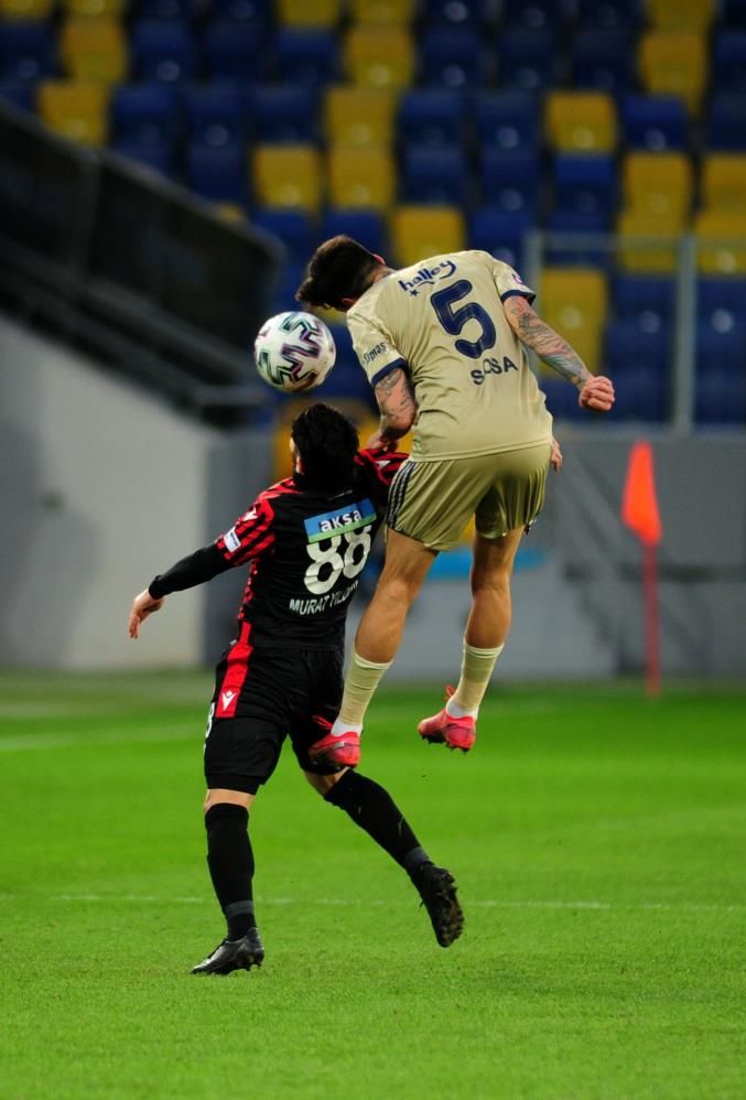 Fenerbahçe'den ayrılan Jose Sosa, Estudiantes'e gidiyor! 6
