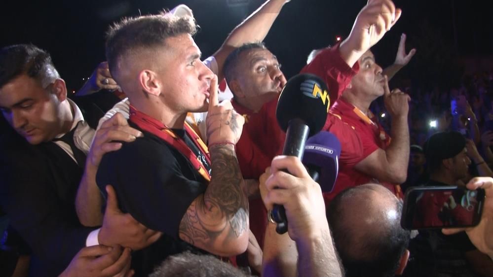 Bombaları üst üste patlatan Galatasaray'ın, Lucas Torreira transferindeki Fenerbahçe detayı 4