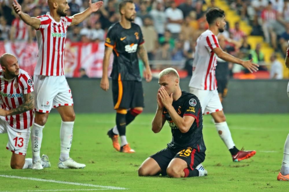 Galatasaraylı taraftarlardan sosyal medyada Fatih Terim ve Okan Buruk paylaşımları 4