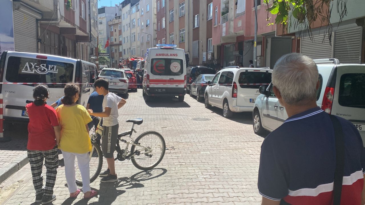 Cam silerken düşüp öldü, kocasının son bakışı yürekleri dağladı 4