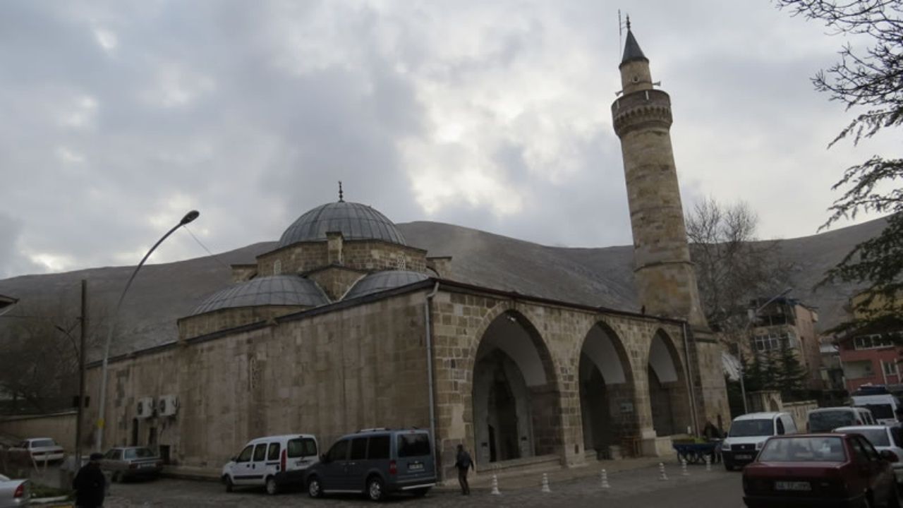 Tarihi yerleri, yöresel lezzetleriyle Kahraman şehir! Kahramanmaraş gezi ve yöresel lezzetler listesi 19