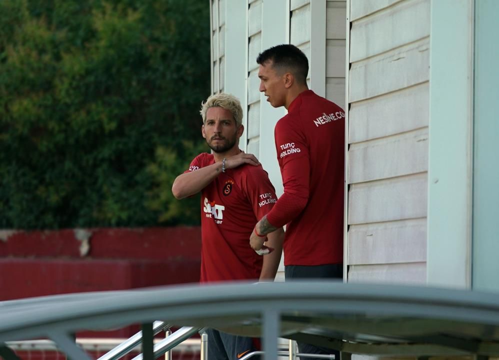 Okan Buruk Giresunspor maçı ilk 11'ini belirledi! Mertens ve Torreira kararı... 3