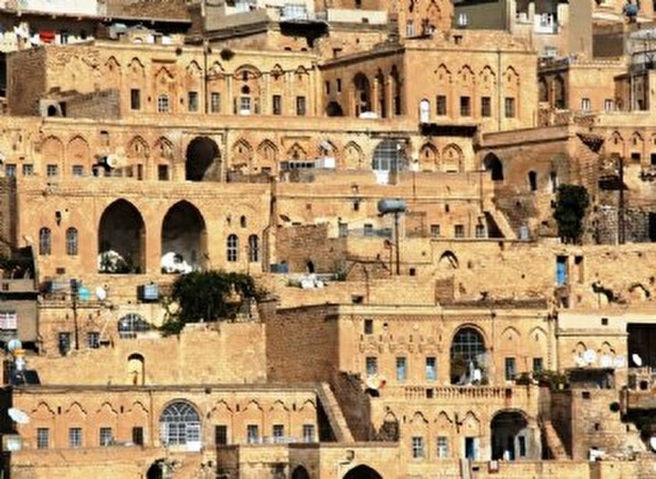 Tarihte yolculuğa çıkaran şehir Mardin’de gezilecek yerler ve yöresel lezzetler listesi! 15