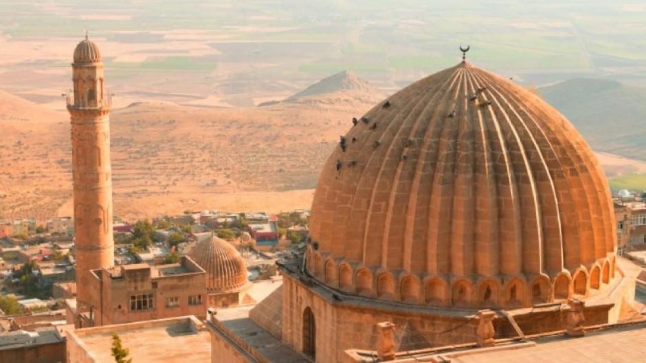 Tarihte yolculuğa çıkaran şehir Mardin’de gezilecek yerler ve yöresel lezzetler listesi! 18