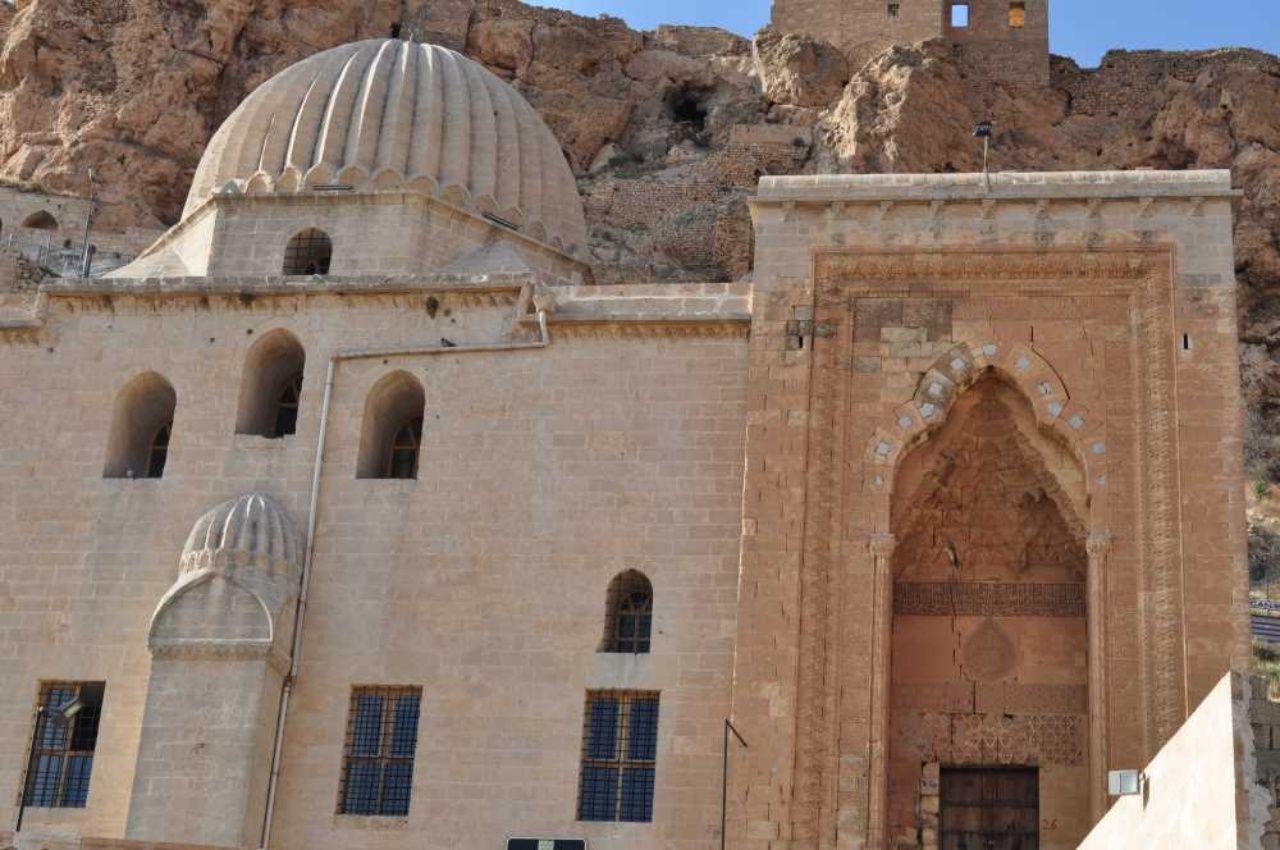 Tarihte yolculuğa çıkaran şehir Mardin’de gezilecek yerler ve yöresel lezzetler listesi! 19