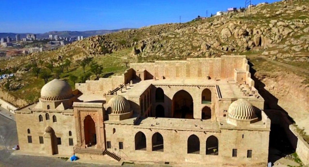 Tarihte yolculuğa çıkaran şehir Mardin’de gezilecek yerler ve yöresel lezzetler listesi! 25
