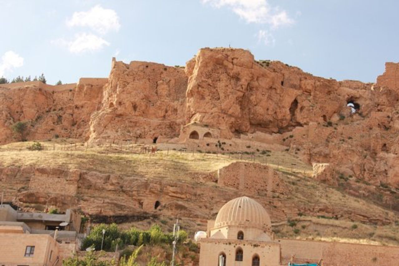 Tarihte yolculuğa çıkaran şehir Mardin’de gezilecek yerler ve yöresel lezzetler listesi! 7