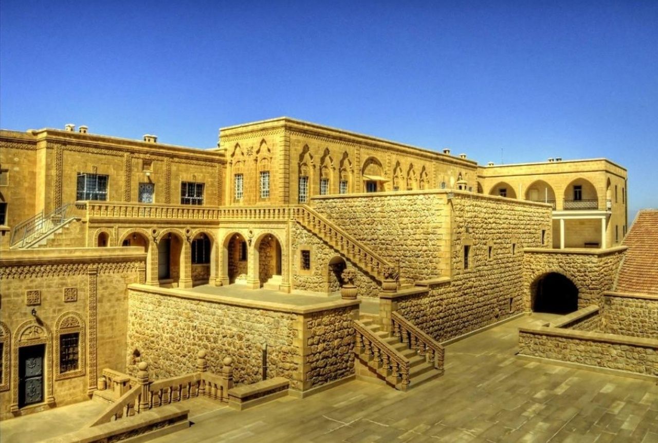 Tarihte yolculuğa çıkaran şehir Mardin’de gezilecek yerler ve yöresel lezzetler listesi! 9