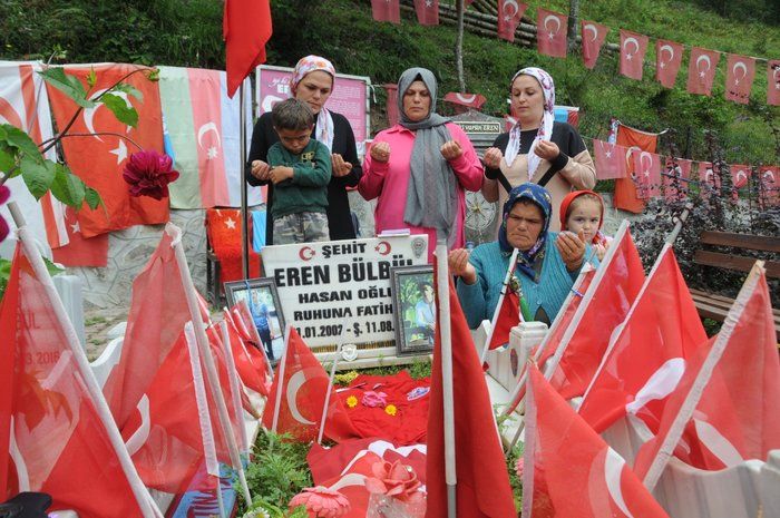 İyi ki varsın Eren... Teröristlerce şehit edilen Eren Bülbül, şehadetinin 5. yılında anıldı! 7