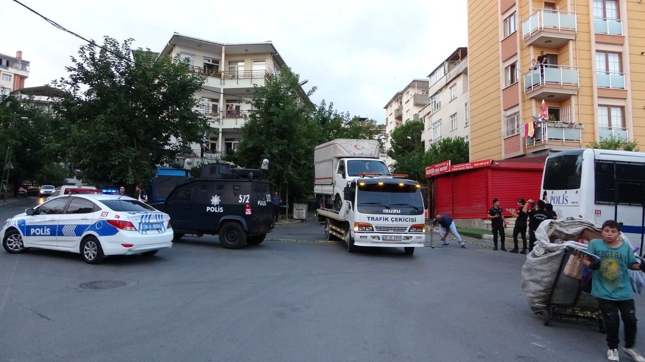 Maltepe’de küçük çocuklara taciz iddiası! Silahlı kavgada 3 kişi yaralandı 3