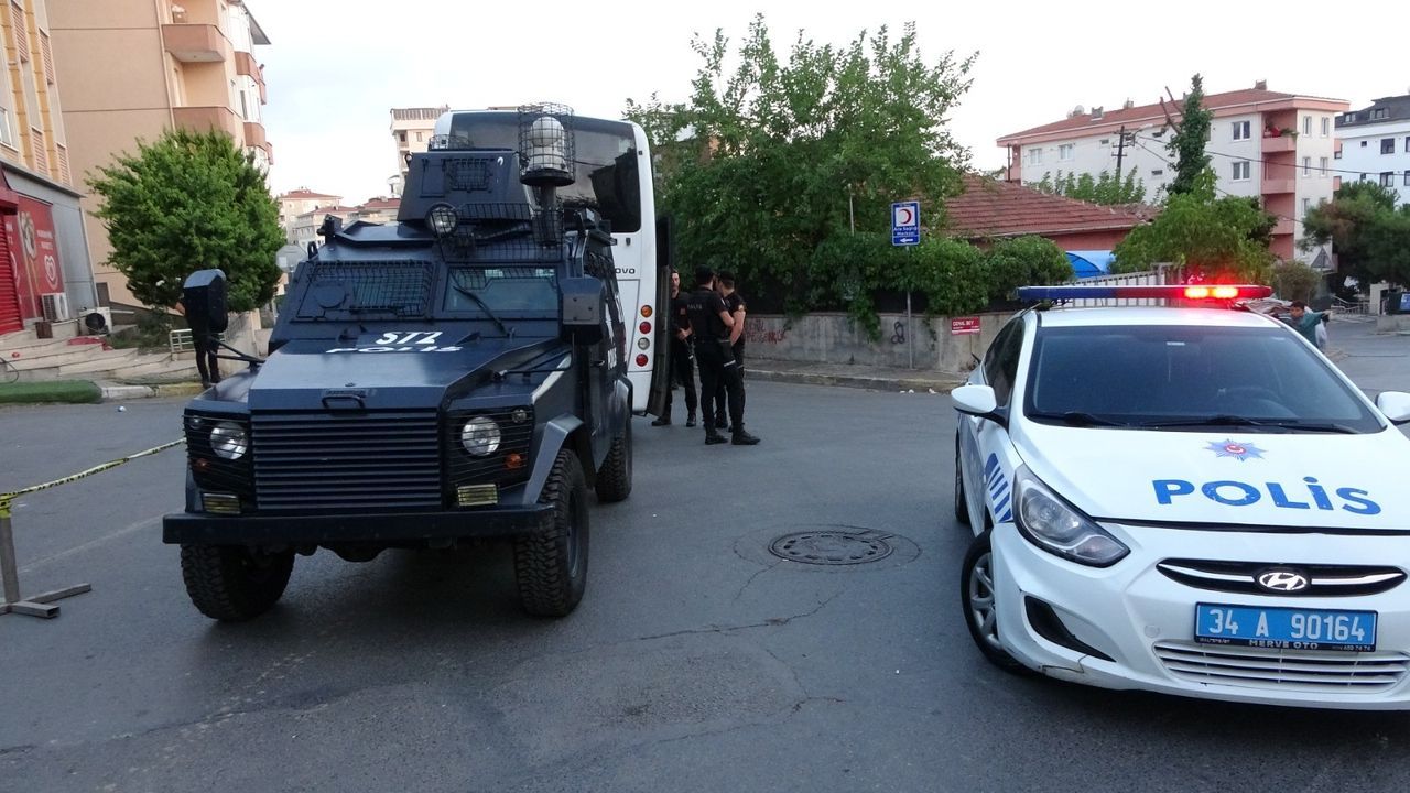 Maltepe’de küçük çocuklara taciz iddiası! Silahlı kavgada 3 kişi yaralandı 6