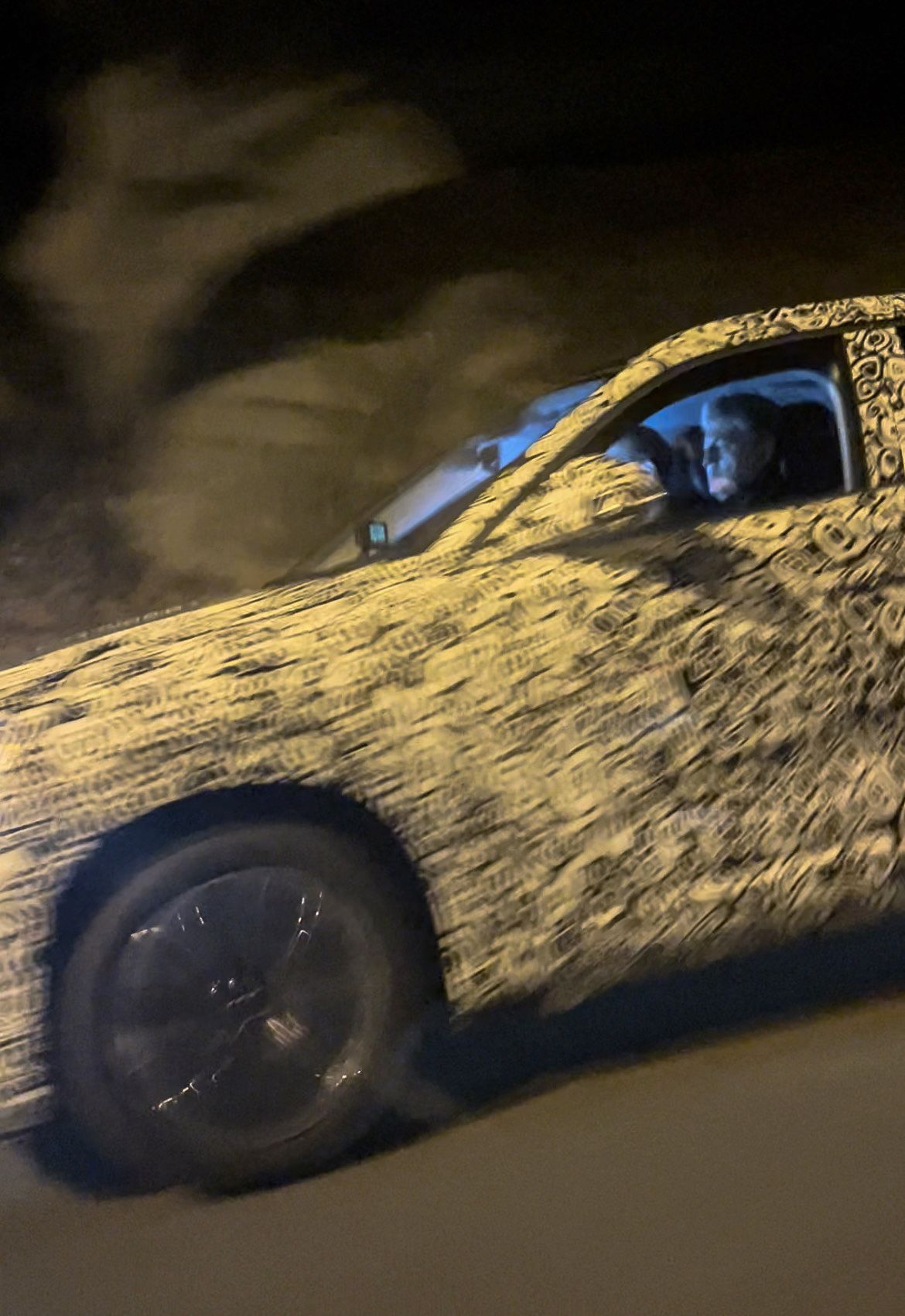 Türkiye'nin otomobili Togg, test sürüşünde görüntülendi 2