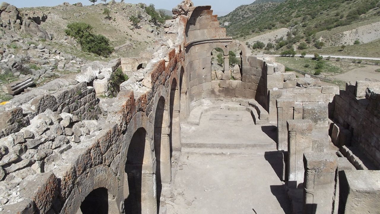 Tarihi yerleri ve kültürel değerleriyle Karaman gezi listesi ve yöresel lezzetleri 20