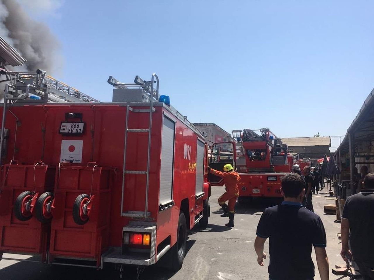 Ermenistan'da alışveriş pazarındaki havai fişek deposu patladı! Can kaybı 2’ye, yaralı sayısı 60’a yükseldi 4