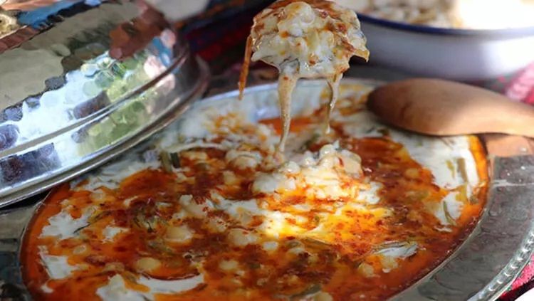 Dünya’nın en eski yerleşim yerlerinden biri olan Van’ın gezilecek yerleri ve yemek kültürü 13