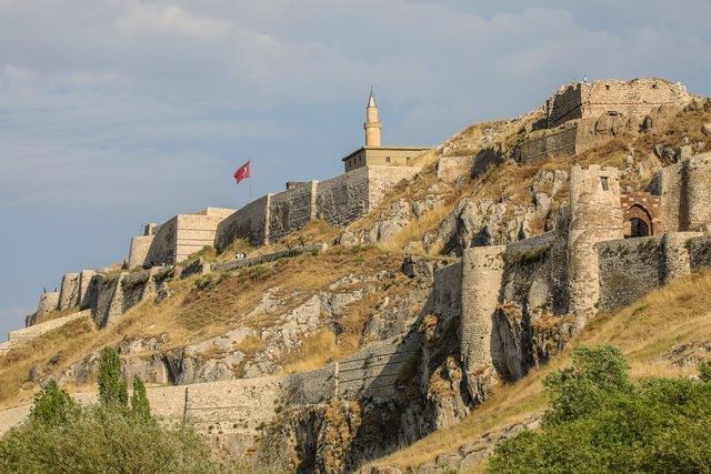 Dünya’nın en eski yerleşim yerlerinden biri olan Van’ın gezilecek yerleri ve yemek kültürü 8