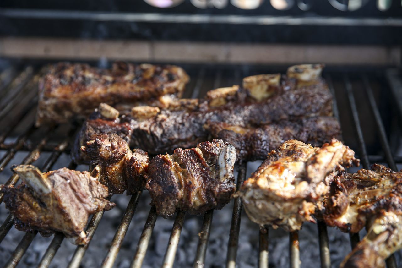 Şefler en lezzetli 'asado'yu pişirmek için yarıştı 21