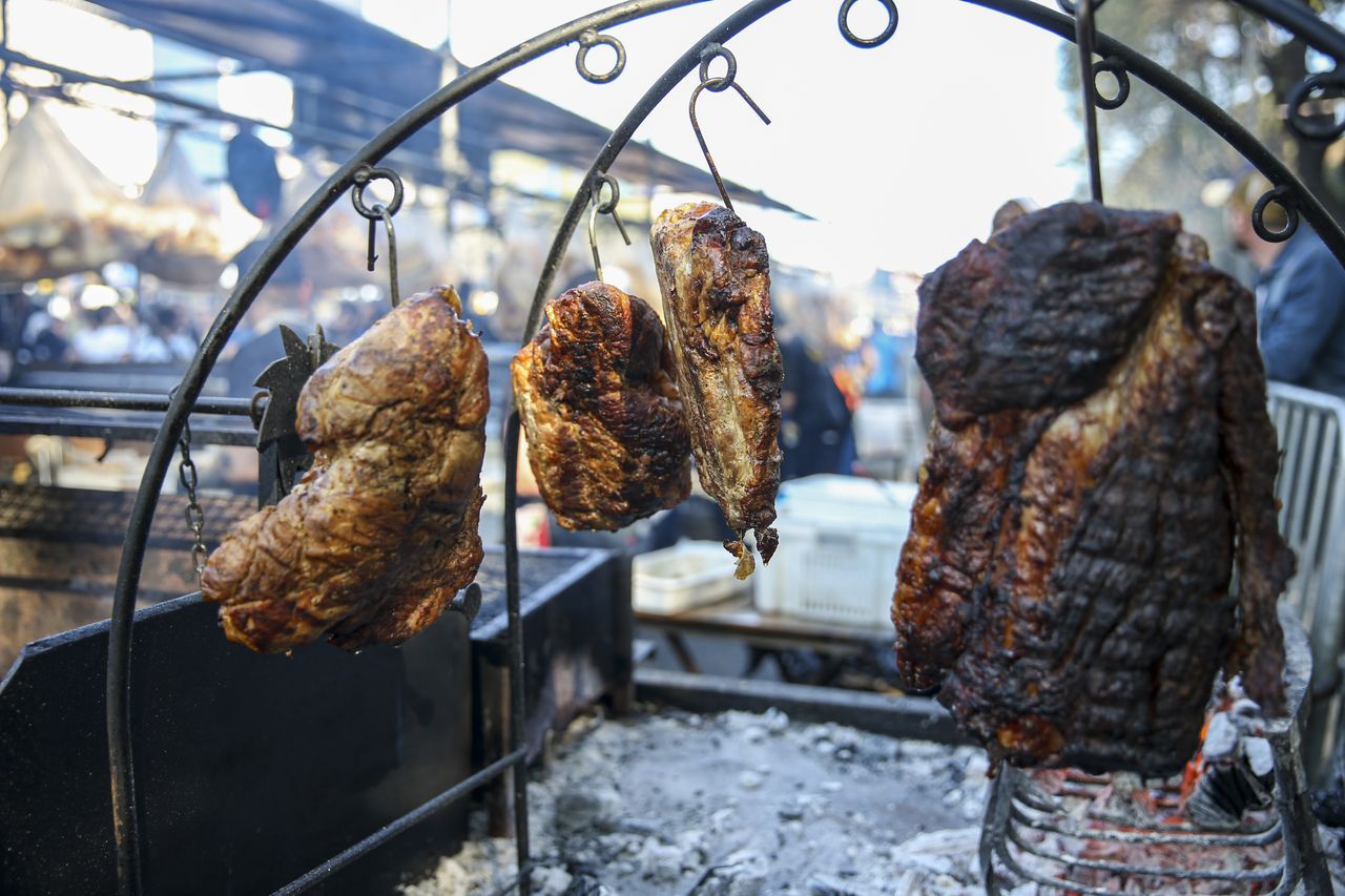 Şefler en lezzetli 'asado'yu pişirmek için yarıştı 28