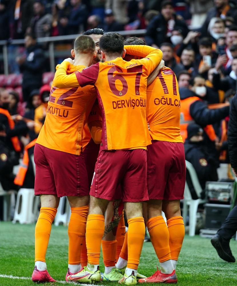 Eski Galatasaraylı futbolcu Halil Dervişoğlu, Hull City ile anlaştı! 2