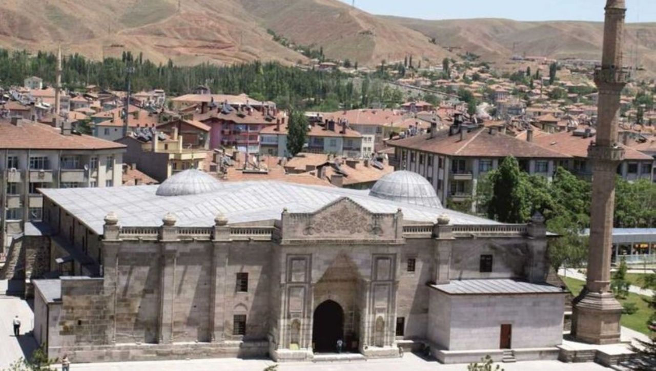 Anadolunun en eski yerleşim yeri Aksaray’ın gezilecek yerleri, yöresel lezzetleri ve şehrin kısaca tarihçesi 2