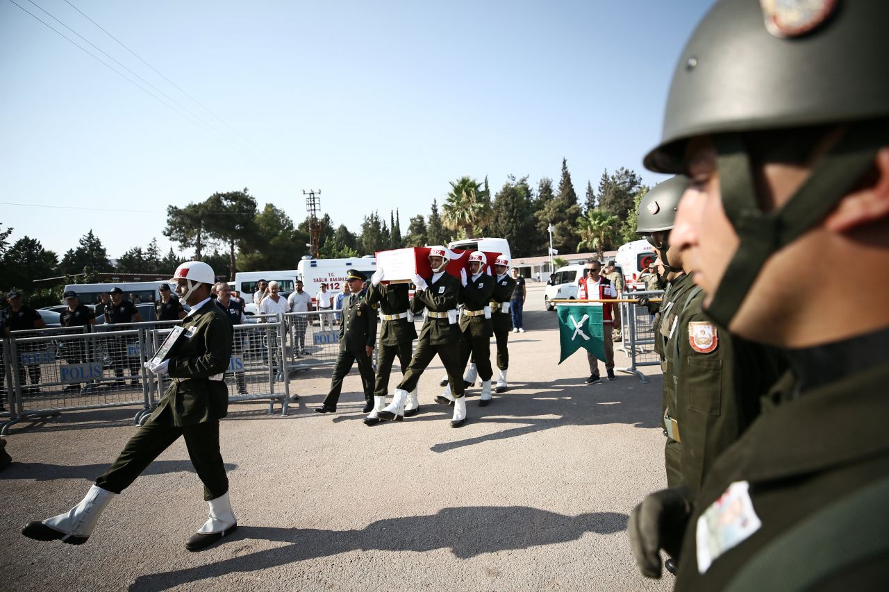 Şehit Piyade Sözleşmeli Er Çakır, Osmaniye'de son yolculuğuna uğurlandı 1